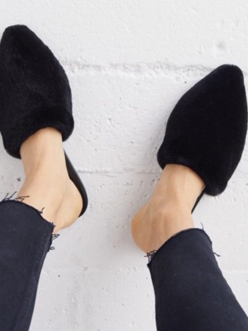 Brand New JENNI KAYNE Shearling Mule sz 41